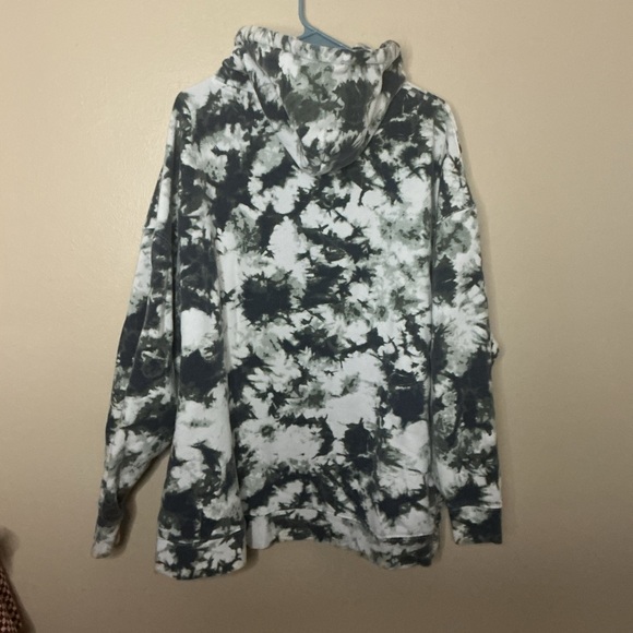 No Boundaries Black and White Tie-Dye Hoodie - Picture 3 of 3